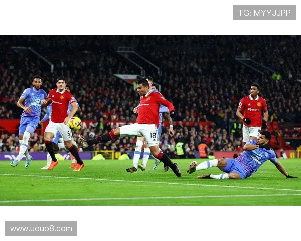 贝林厄姆对自己进行全方位“伪装”，避免外出时被外界打扰